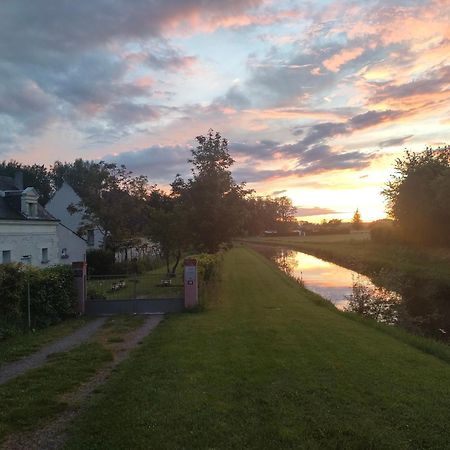 Petite Maison Au Bord Du Canal, 8' Zoo De Beauval, Pmr Noyers-sur-Cher Exterior foto
